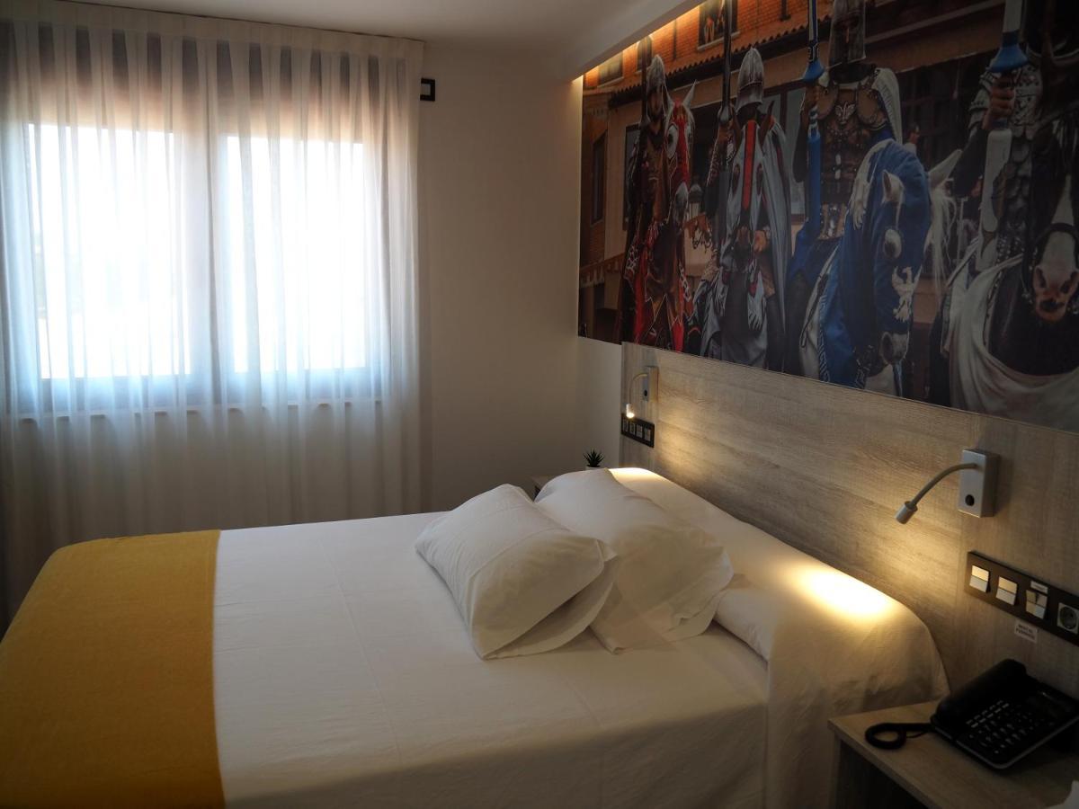 Hospital de Órbigo Hostal Don Suero De Quinones מראה חיצוני תמונה