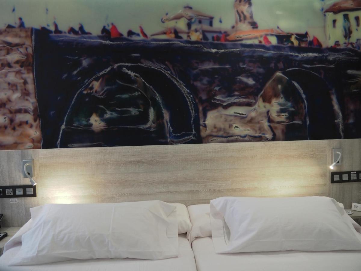 Hospital de Órbigo Hostal Don Suero De Quinones מראה חיצוני תמונה
