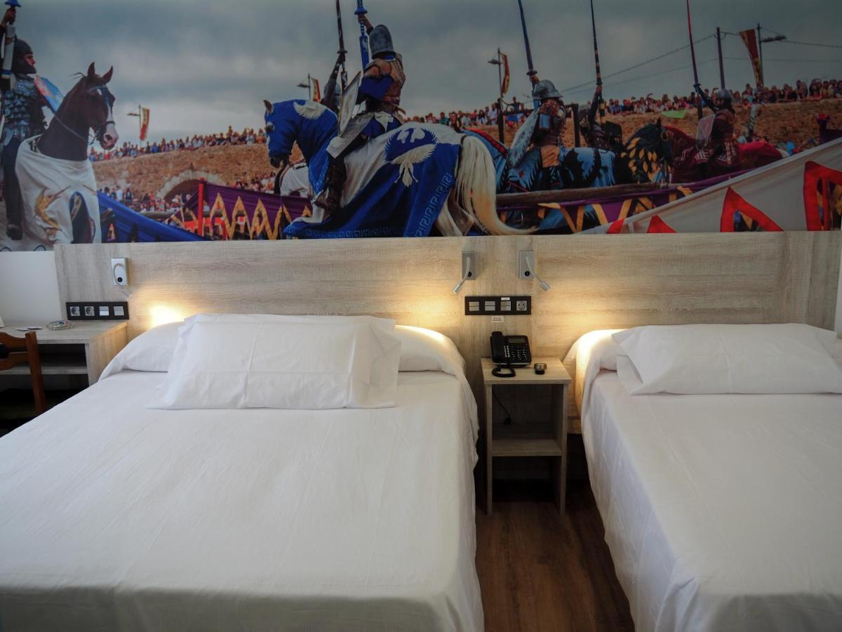 Hospital de Órbigo Hostal Don Suero De Quinones מראה חיצוני תמונה